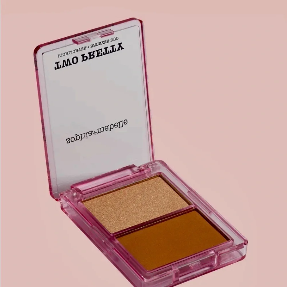 Sophie + Mabelle Sunlit Sand Bronzer and Highlight